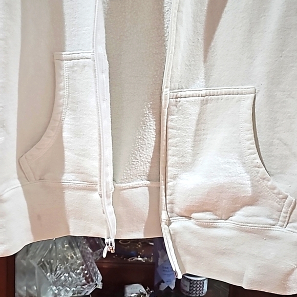 Hanes White Sweater Hoodie Athletic Style size medium - Picture 3 of 7